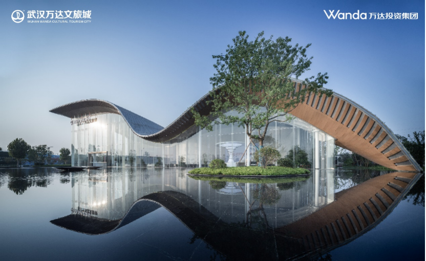 除了阳逻万达广场之外,武汉万达文旅城还拥有华中最大的室内滑雪乐园