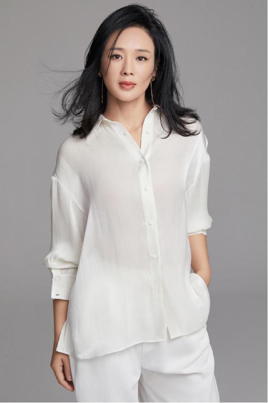 觉醒年代女主角周显欣实力揽奖时尚大片演绎现代版高君曼