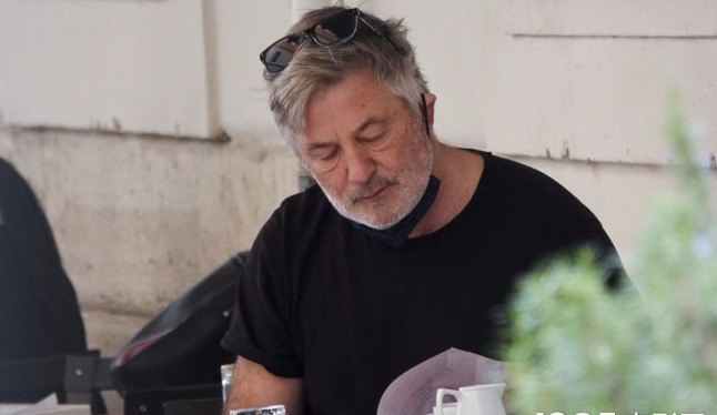 他将和亲兄弟丹尼尔·鲍德温共同制作