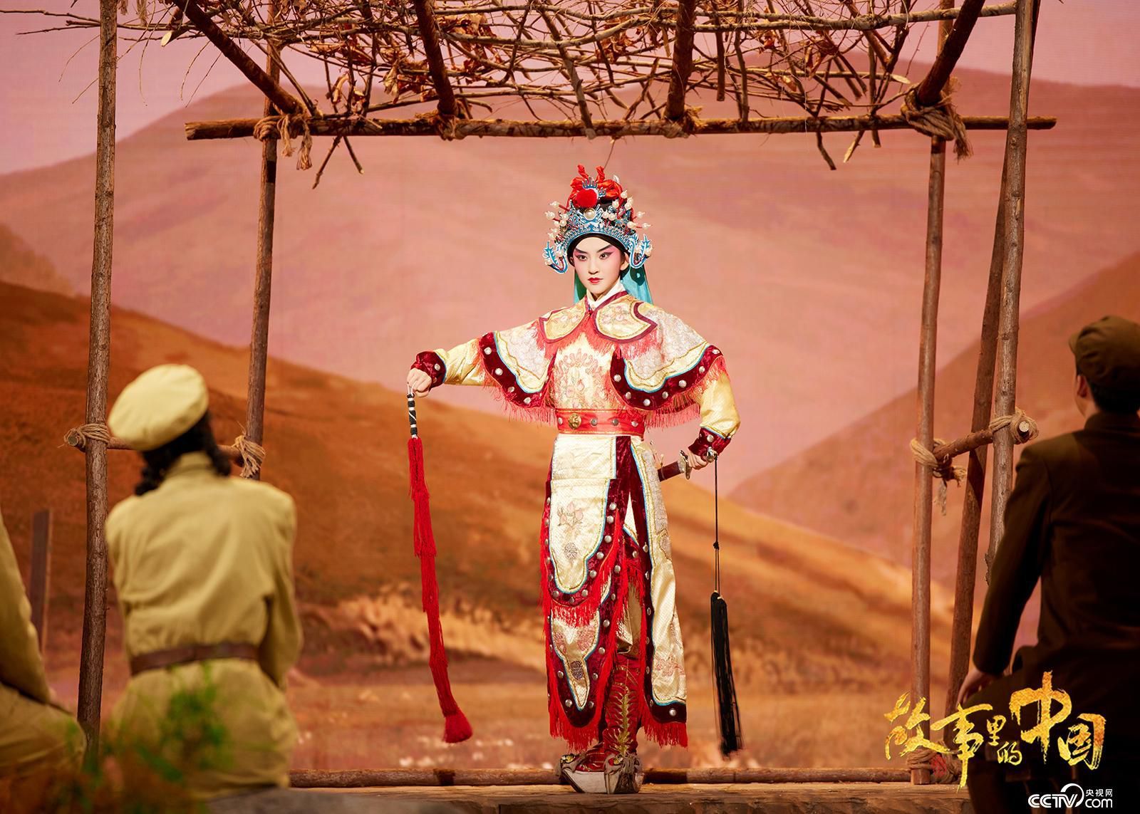 本期节目以常香玉的经典剧目《花木兰》作为精神意向,串联起这位豫剧