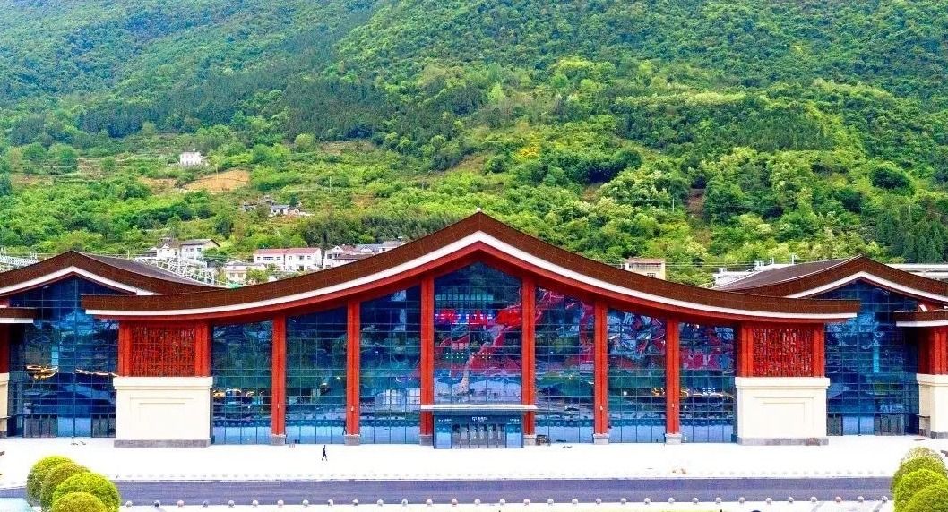 湖北这条高铁开通在即,5座新建高铁站亮相!_云上通山