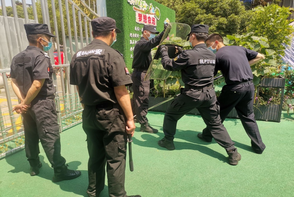 湖北教育新闻反恐防暴守护安全