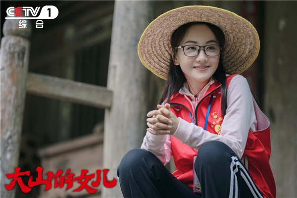 演员方面,黄文秀由主演《陆贞传奇》《少年天子》《美人为馅》,备受