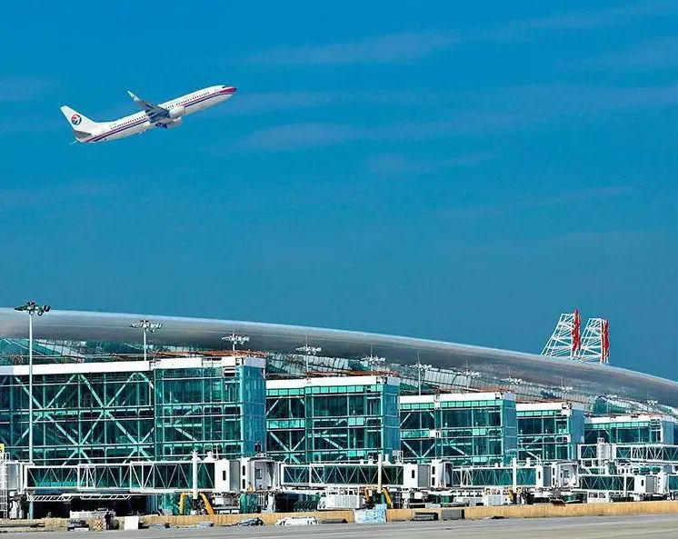 天河机场第三跑道建设提速投用后可满足年旅客吞吐量6300万人次