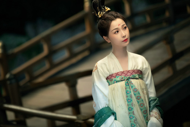 虞书欣《苍兰诀》正热播 多款造型引发讨论_长江云 - 湖北网络广播