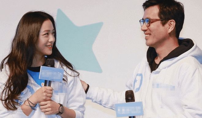 好甜汤唯与丈夫金泰勇录视频祝贺中韩建交30周年