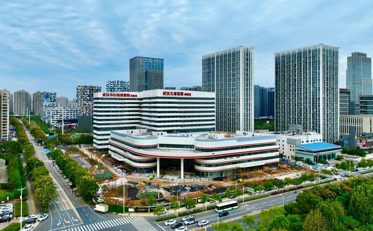 正式挂牌武汉儿童医院西院区年底交付使用