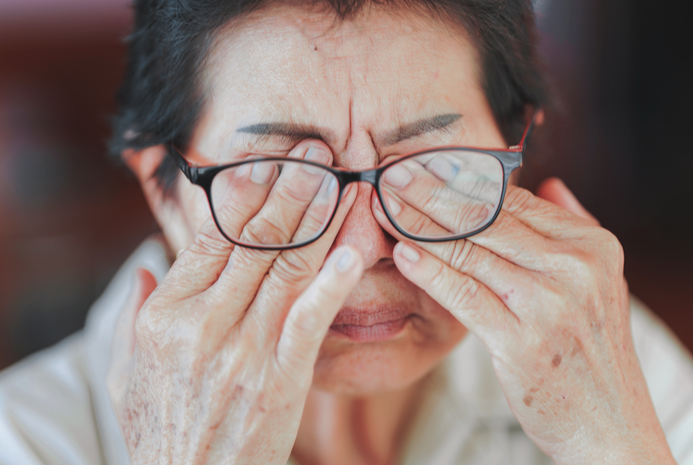 眼干口干鼻腔干这些症状提示患有干燥综合征