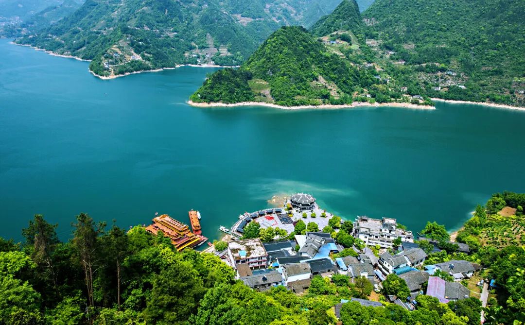 宜昌秋日的江河有点意思