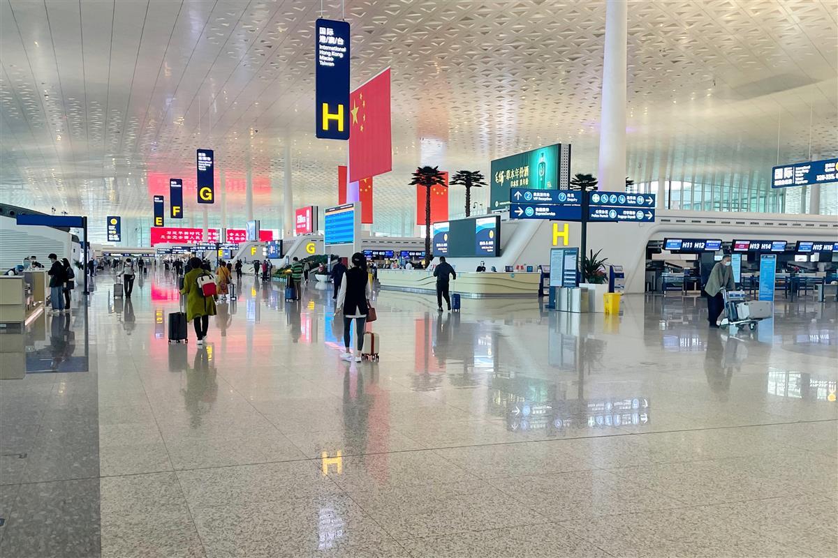 武汉天河机场t3航站楼出入口调整旅客请走2号3号门