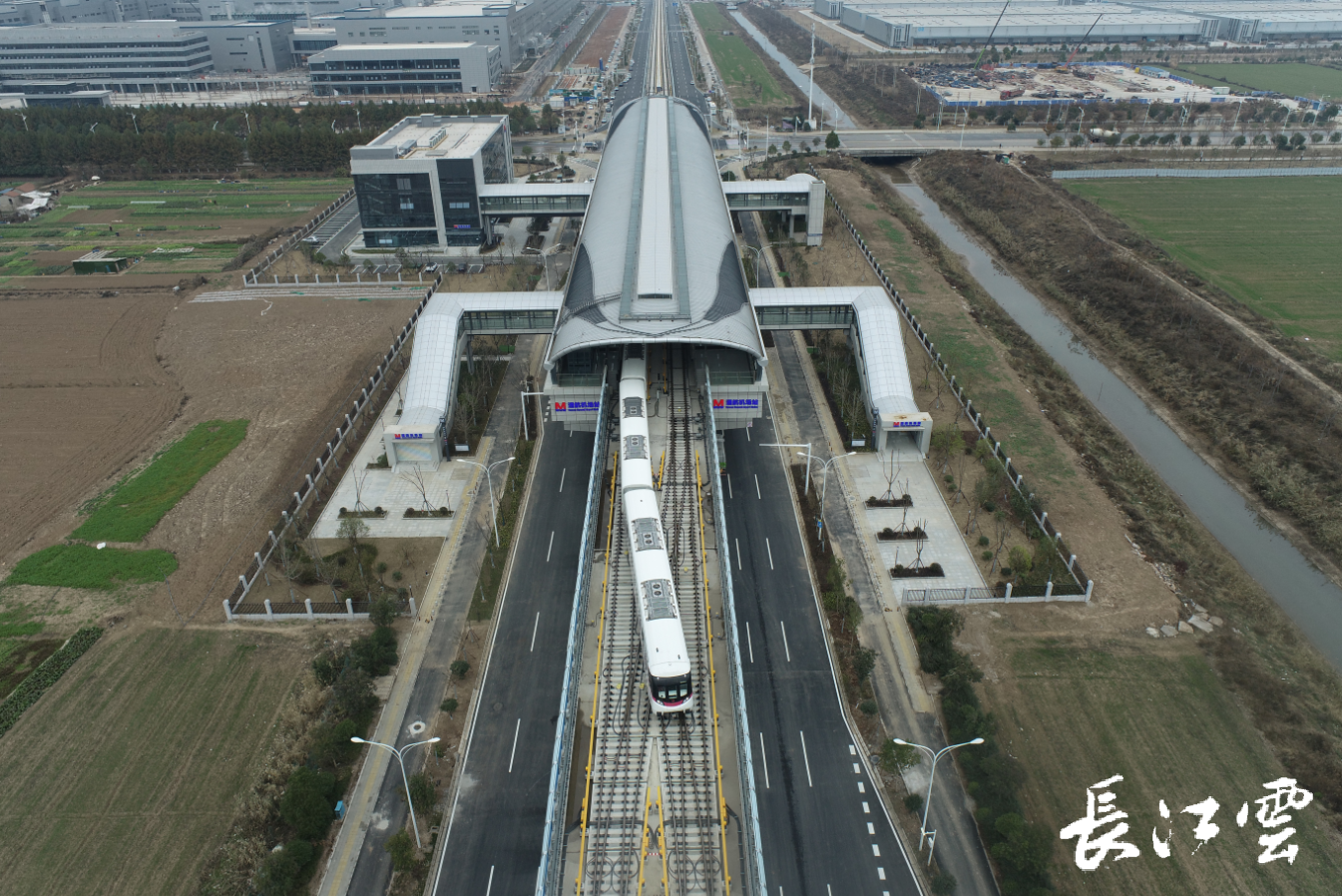 功能与颜值并存武汉地铁前川线一期16号线二期工程车站亮相