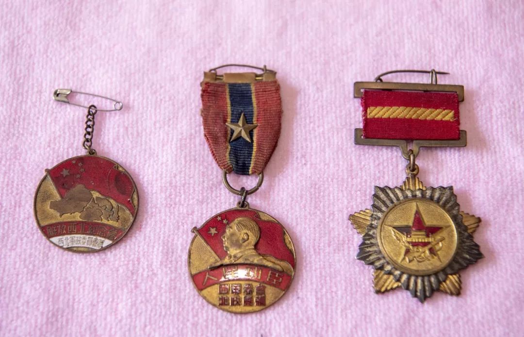 "共和国勋章"获得者张富清逝世 重温英雄《本色》_长江云 - 湖北网络