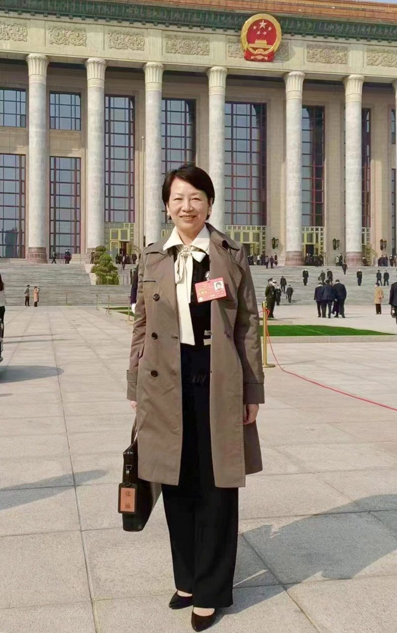 全国人大代表,中国电信股份有限公司湖北分公司党委书记,总经理张敏.