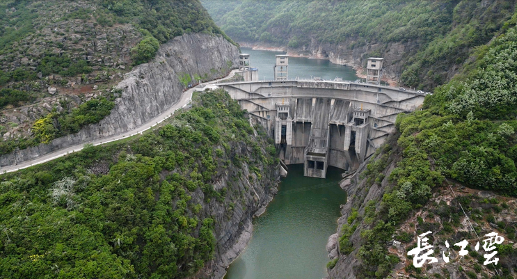 大坝欢歌峡课行200多名师生走进南漳峡口电站