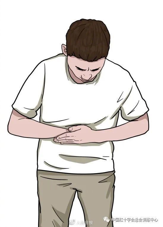 ①患者一只手握拳,用拳头的拇指侧紧抵剑突和肚脐之间(脐上两横指处).