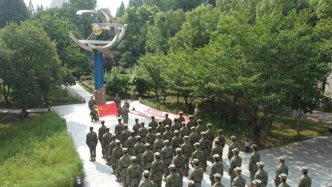 中國軍校期待你的加入！國防科技大學(xué)陸軍工程大學(xué)海軍工程大學(xué)等27所中國軍校請高考生入列！(圖30)