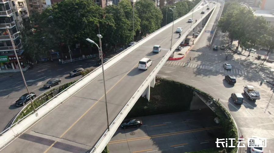 为新路让位,宜昌夷陵长江大桥北引桥开始拆除