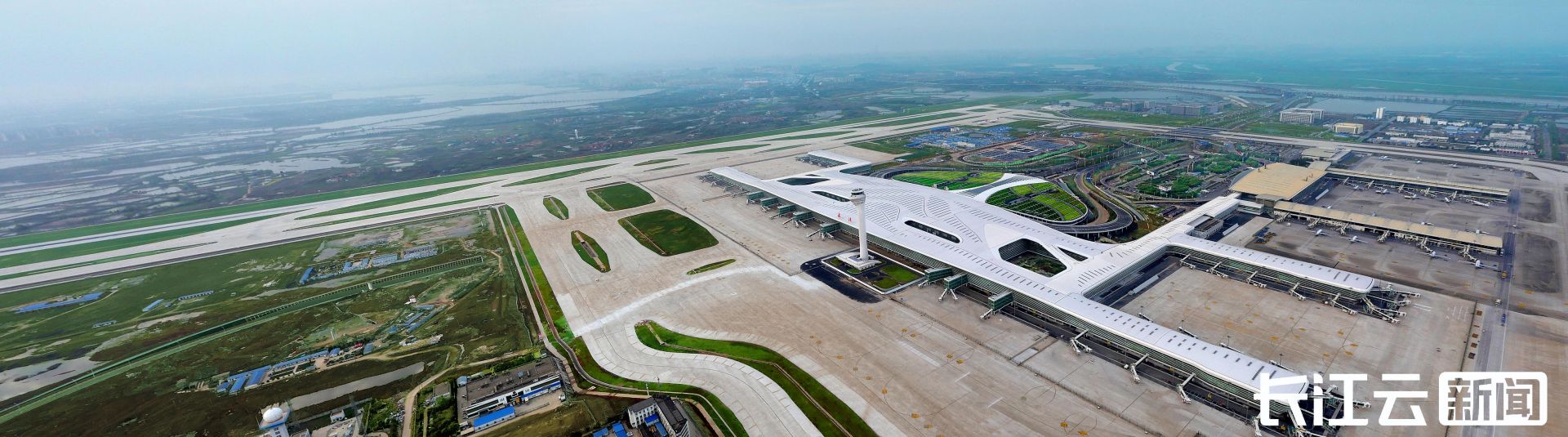 大幅扩容武汉天河机场高峰小时航班时刻容量达55架次