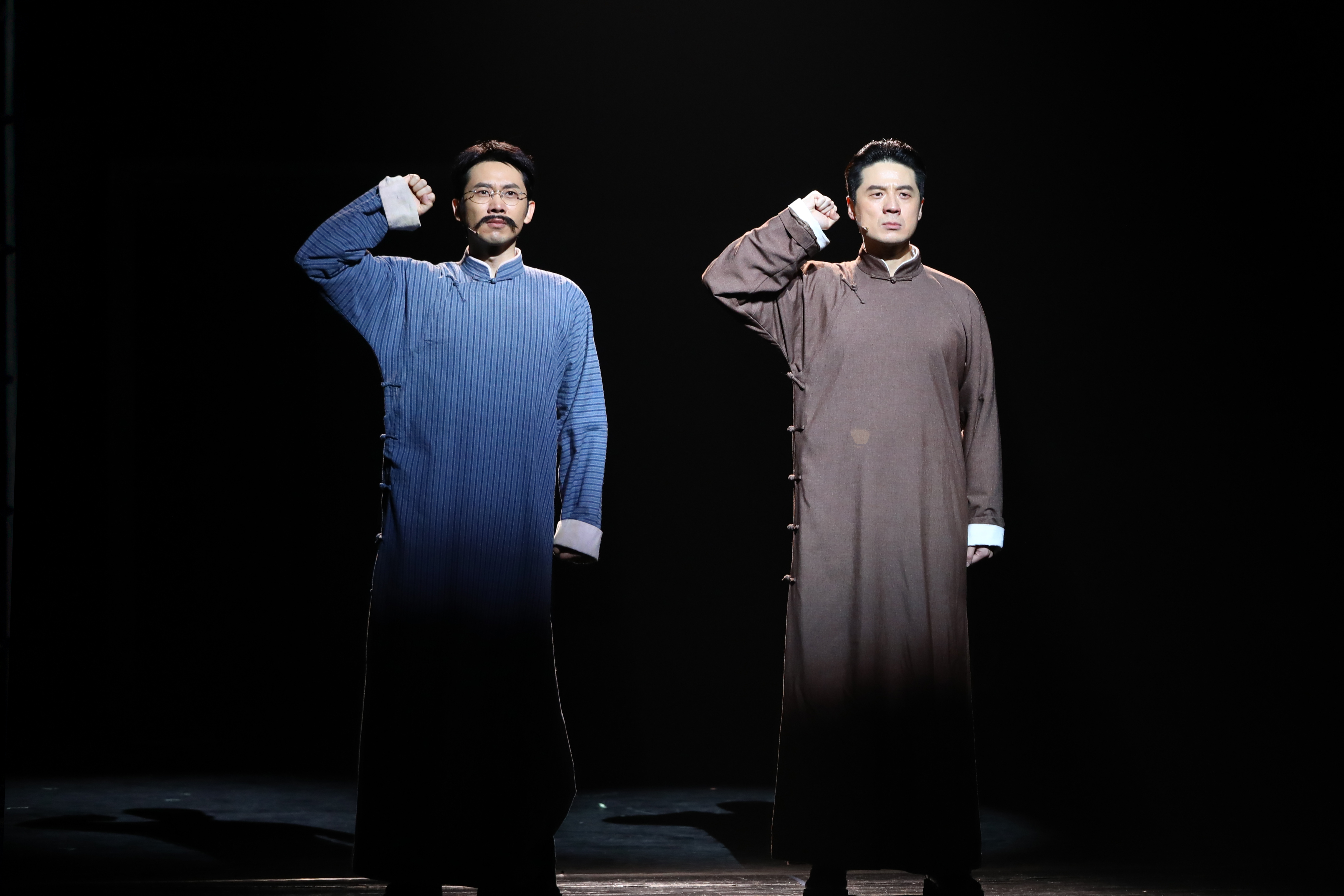 音乐剧觉醒年代献礼七一党的生日