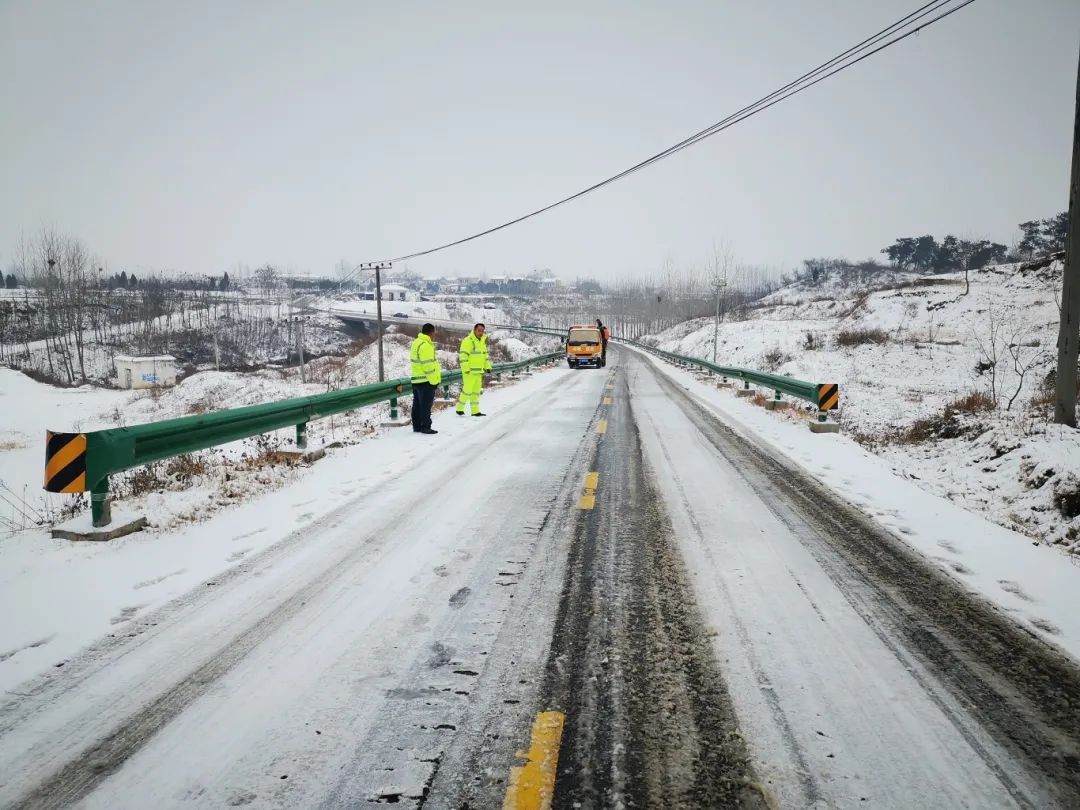 湖北枣阳:全市上下积极行动 应对低温雨雪冰冻天气