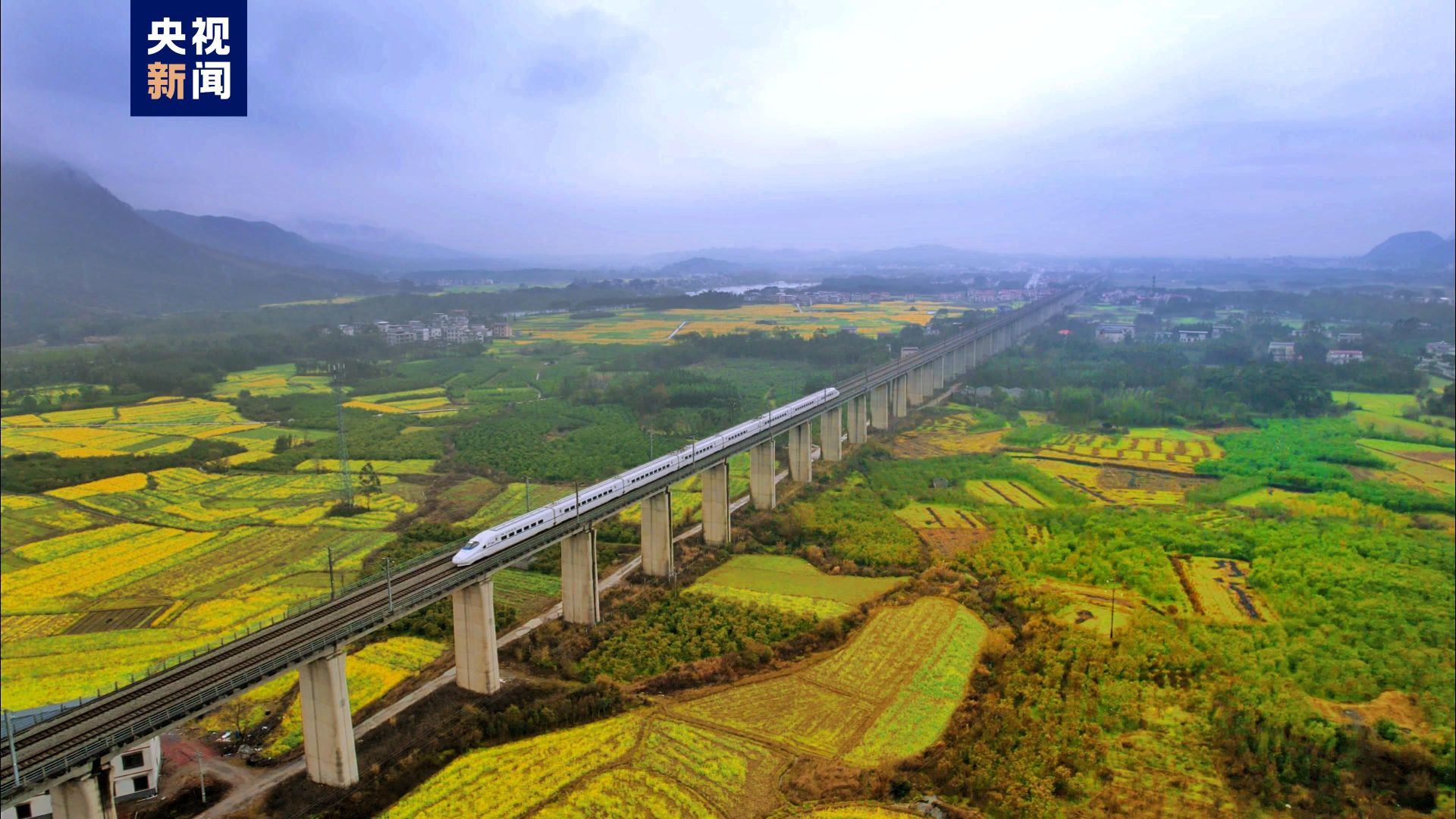 清明小长假广西铁路部门加开或重联211列旅客列车