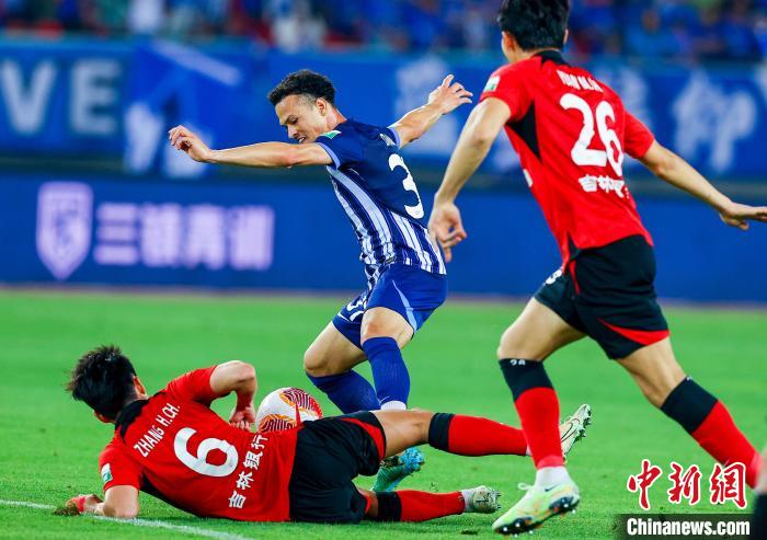 中超联赛武汉三镇主场战平长春亚泰