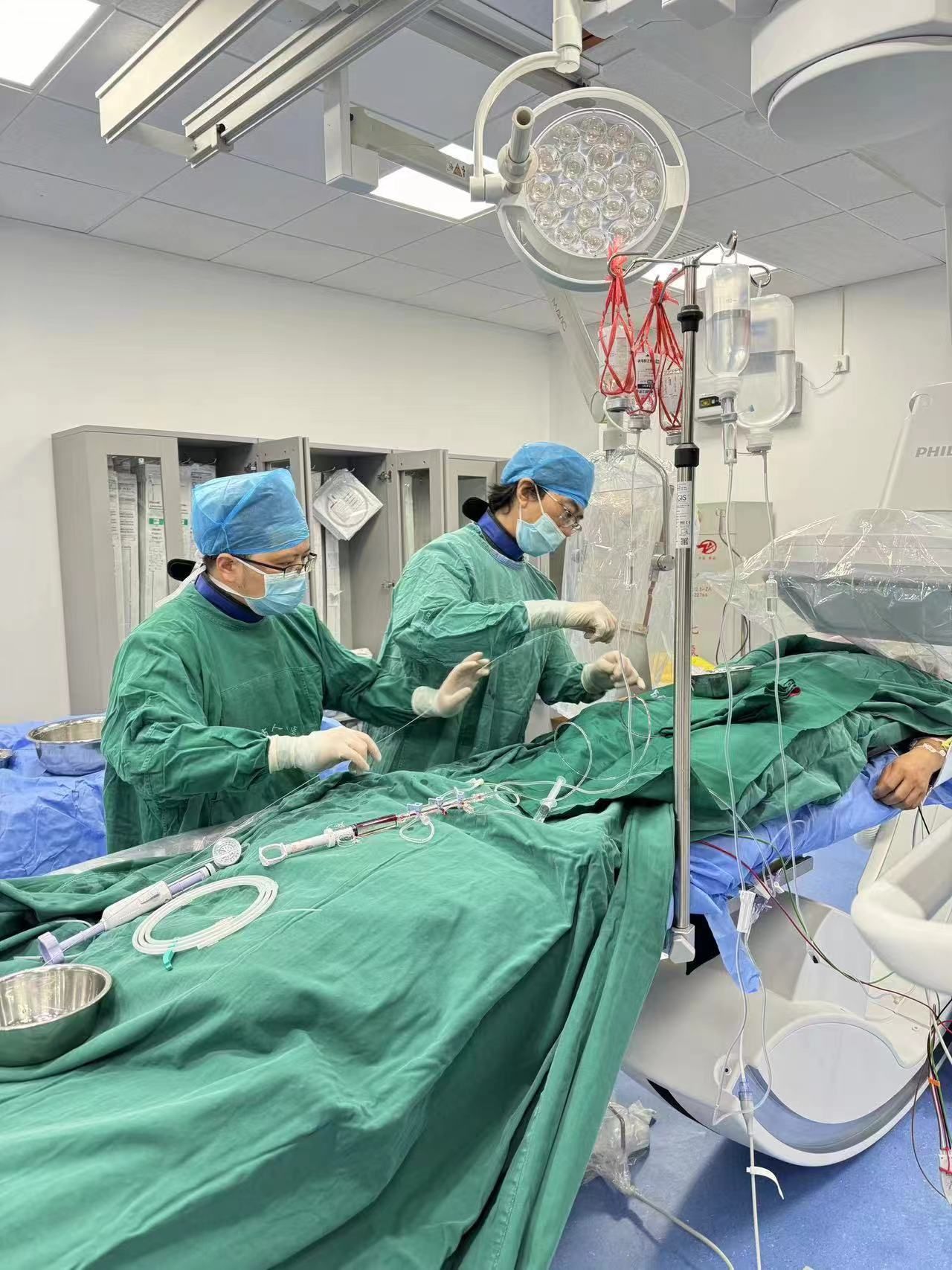 应城市人民医院成功开展孝感首例心脏植入"生物可吸收支架"手术