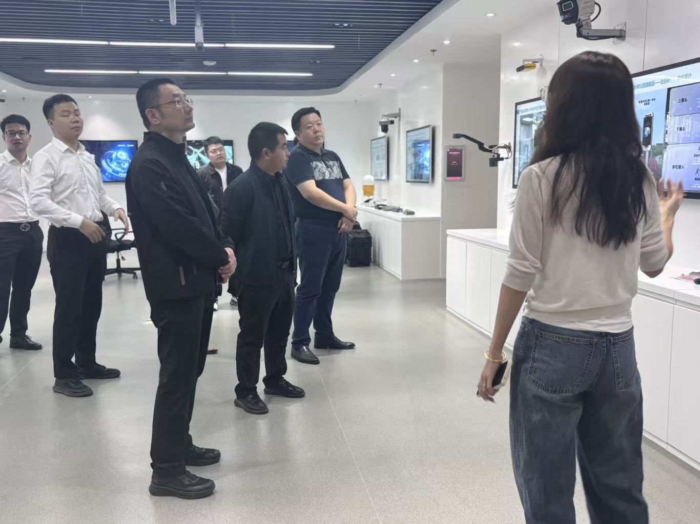 参观图03.jpg