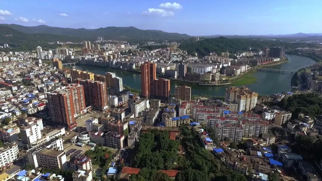 改革开放40年罗田城区从9k㎡到33k㎡昔日罗家大塆今日国家园林县城