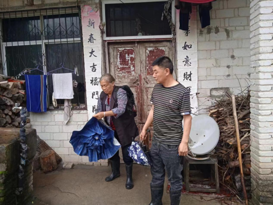 天堂寨林场闻“汛”而动，组织突击转移职工避险