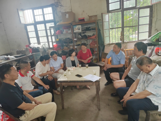 罗田县妇联开展慰问困境妇女家庭活动