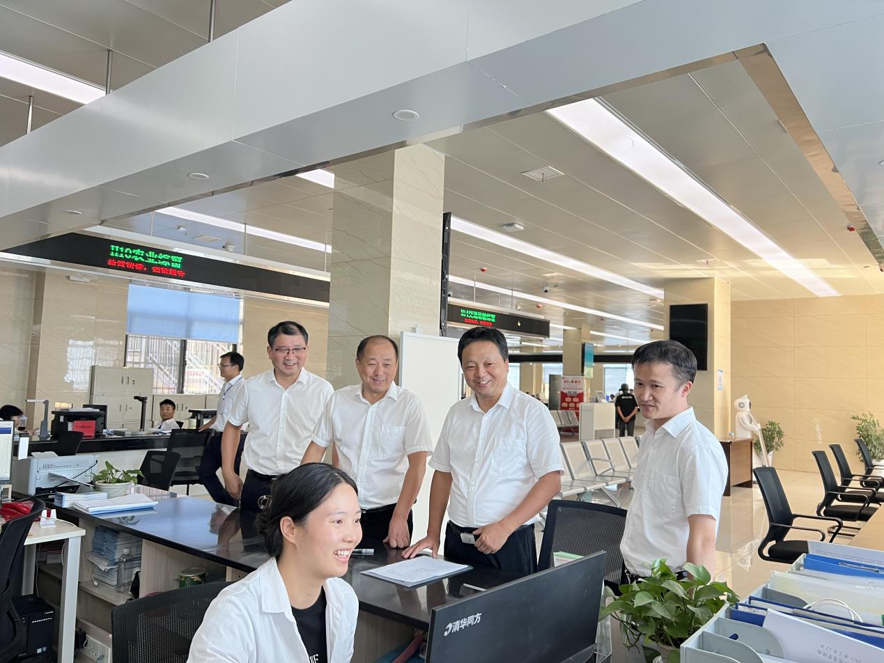 罗田县林业局开展“局长走流程”活动