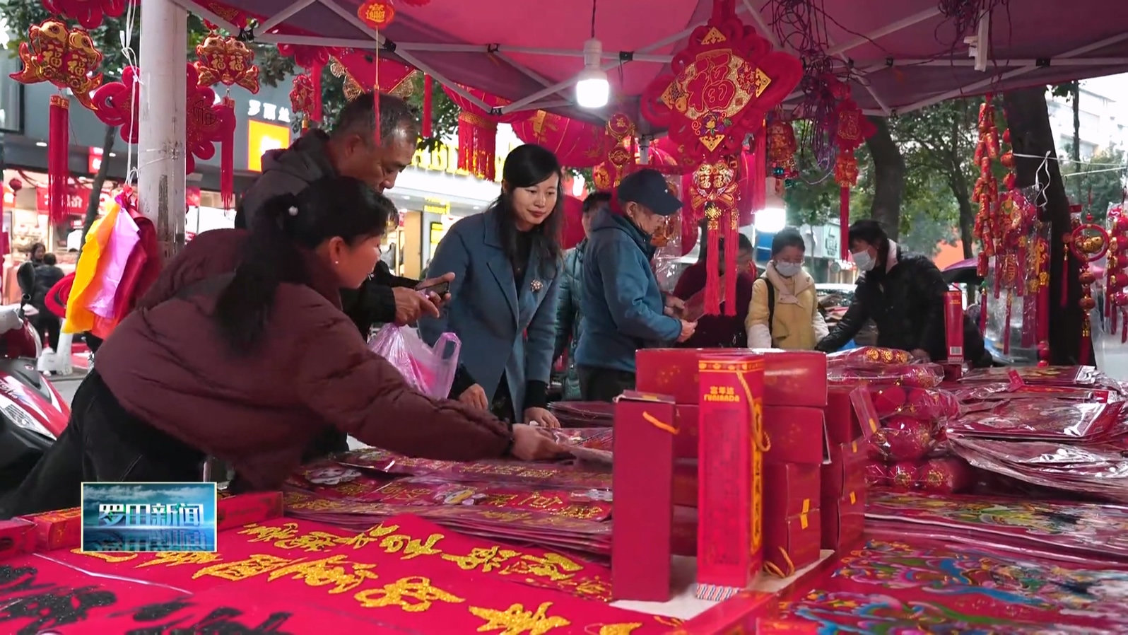 春节氛围感拉满 年味热闹上线