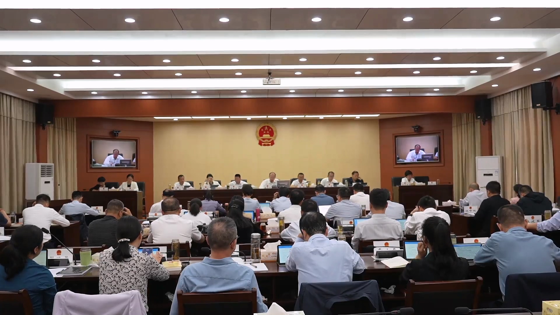 罗田县十八届人大常委会召开第二十六次会议
