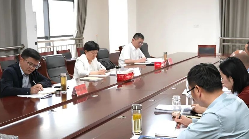 郝爱芳调研群众身边不正之风和腐败问题集中整治工作