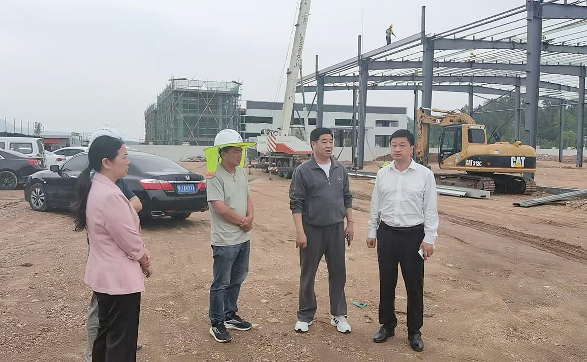 丰峰深入台资项目现场排忧解难