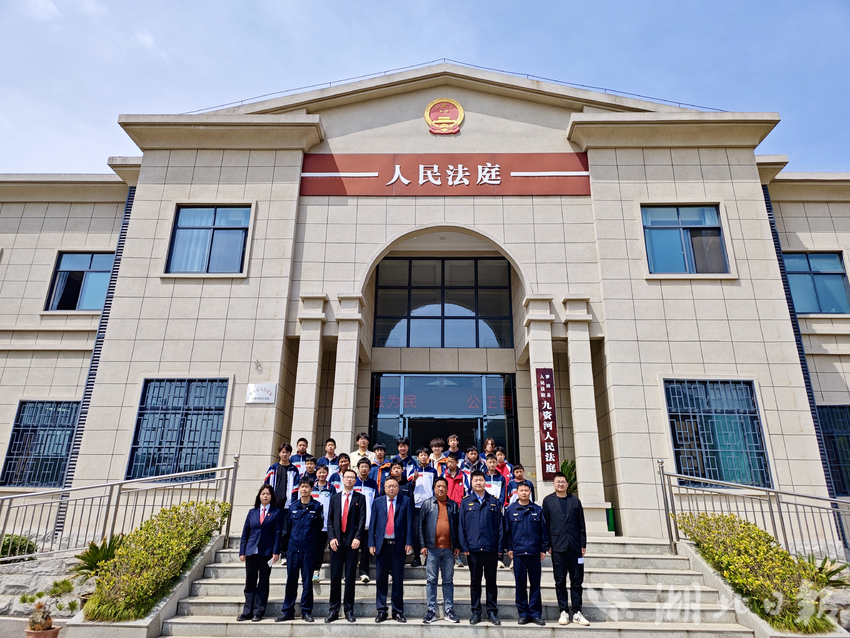 法治副校长解锁法治密码 沉浸式法庭开放日点燃少年法治信仰