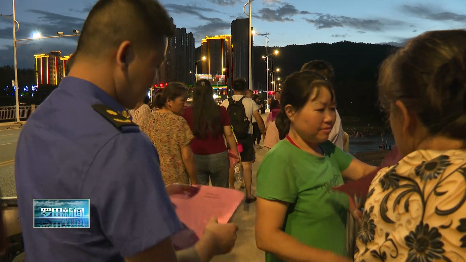 罗田县城管执法局开展暑期未成年人防溺水宣传和噪声污染综合整治工作