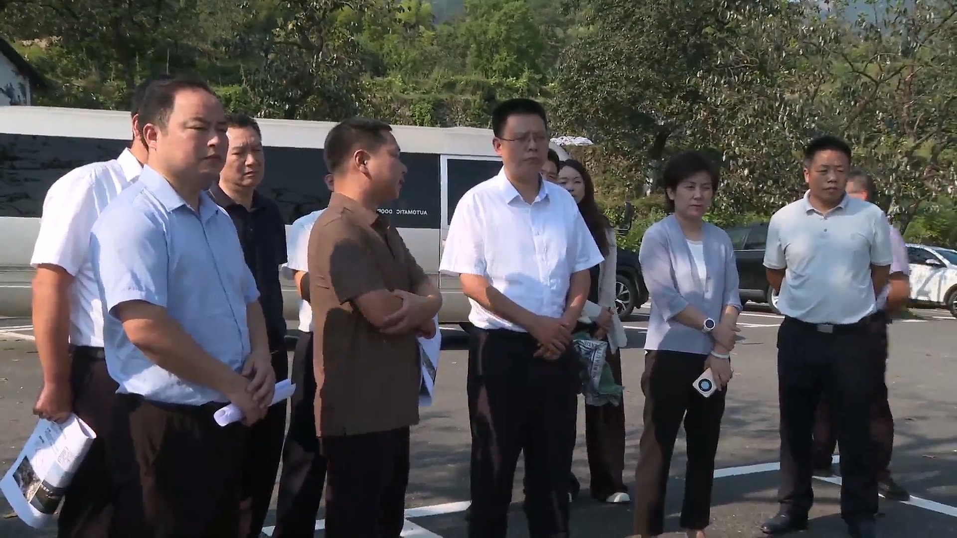 周黎调研柿里牧歌二期项目建设情况
