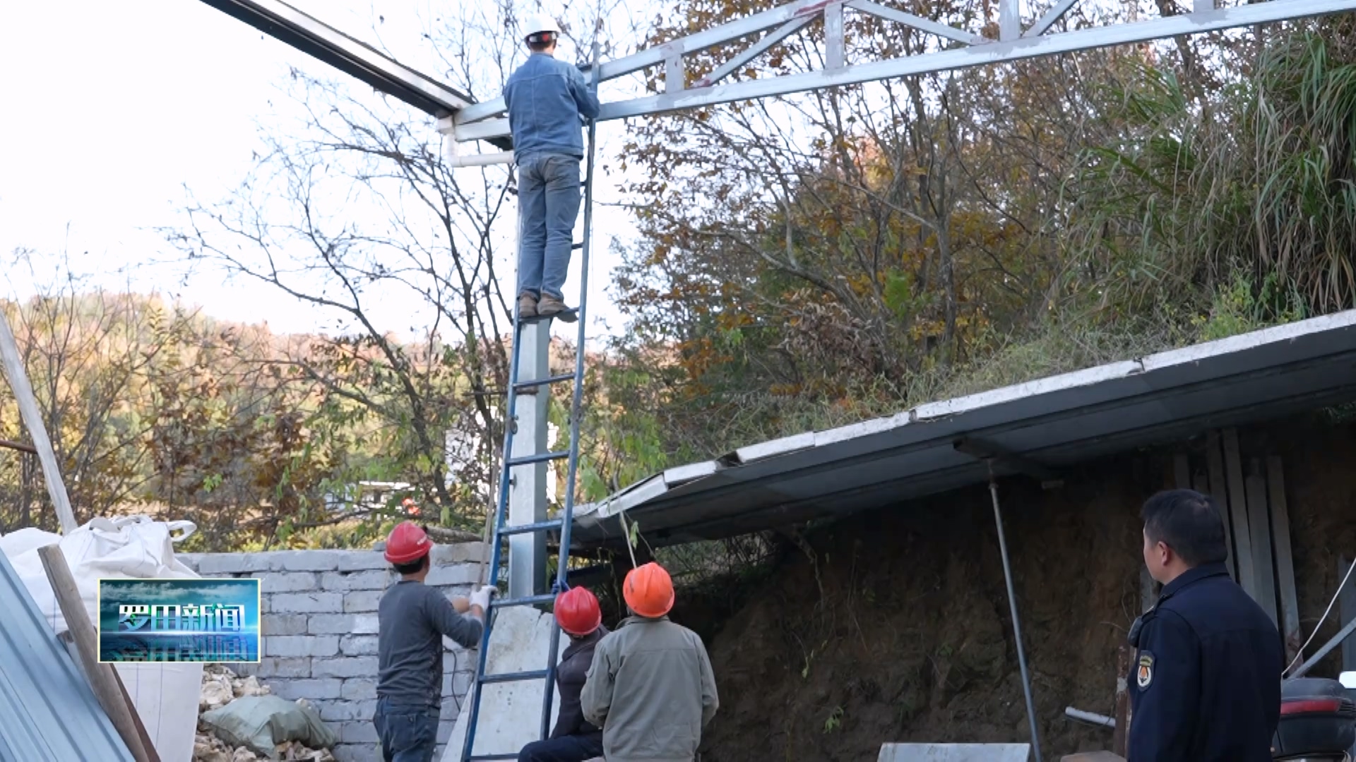 罗田县城管执法局百日行动连拆两处违建