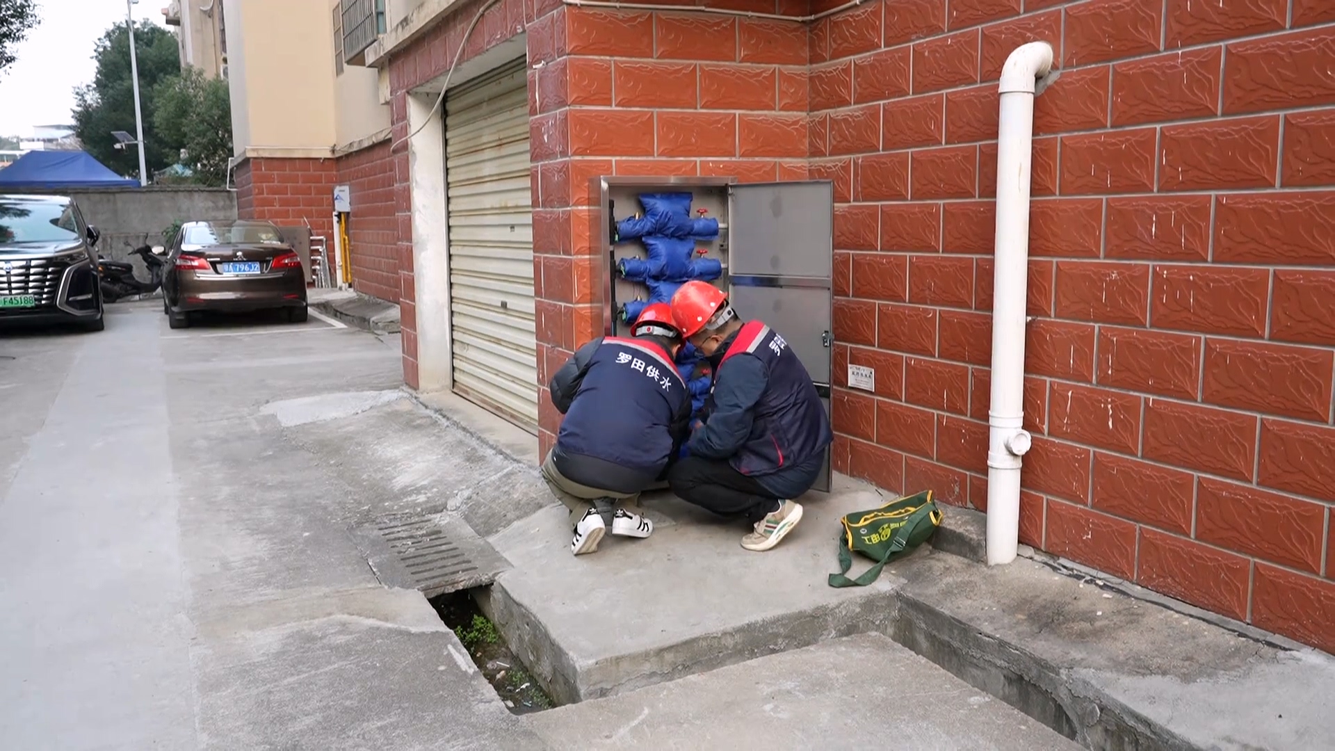 罗田县清源水务公司：筑牢冬季防冻保供水防线