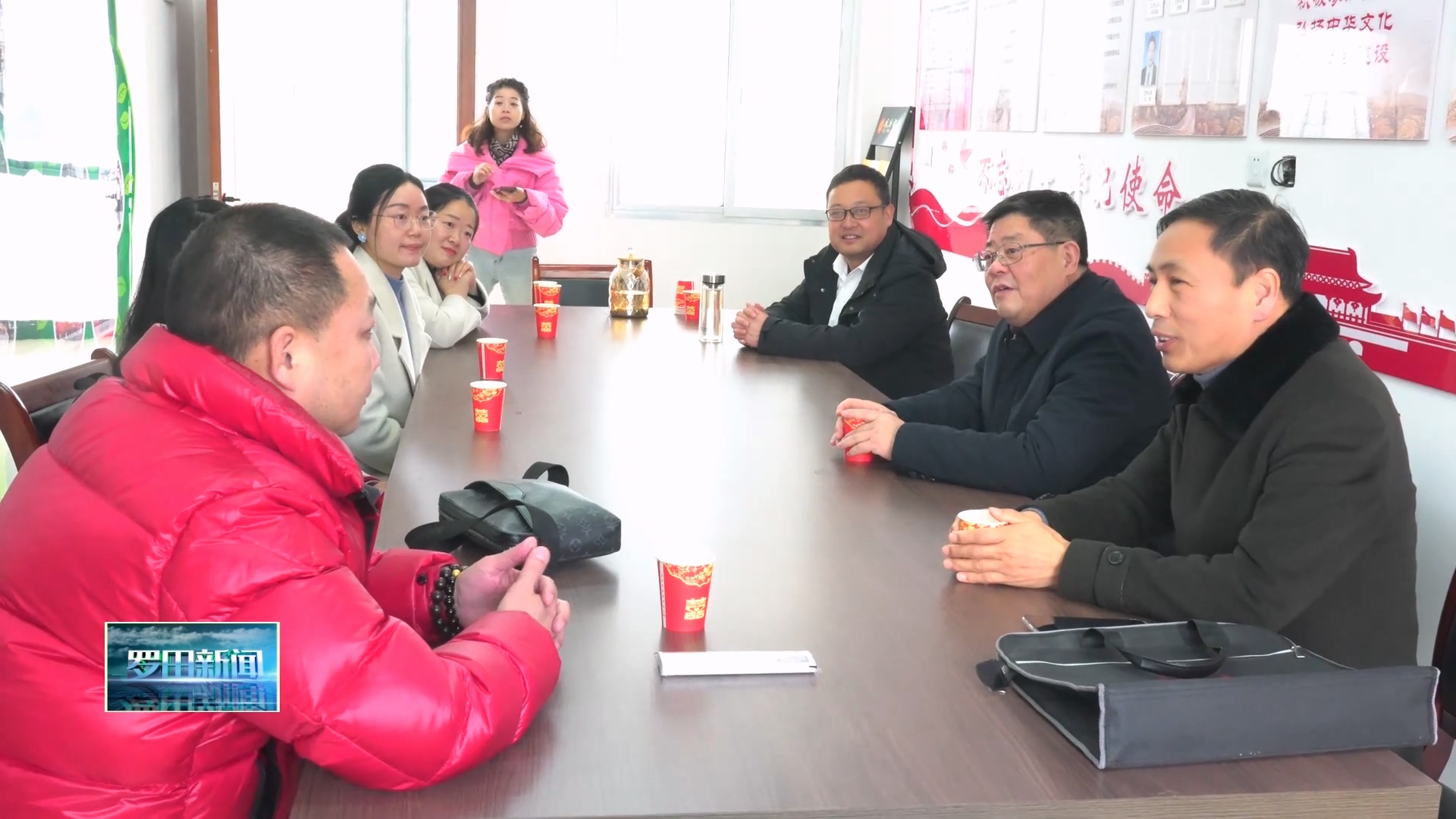 黄冈市侨联到罗田县开展春节走访慰问活动