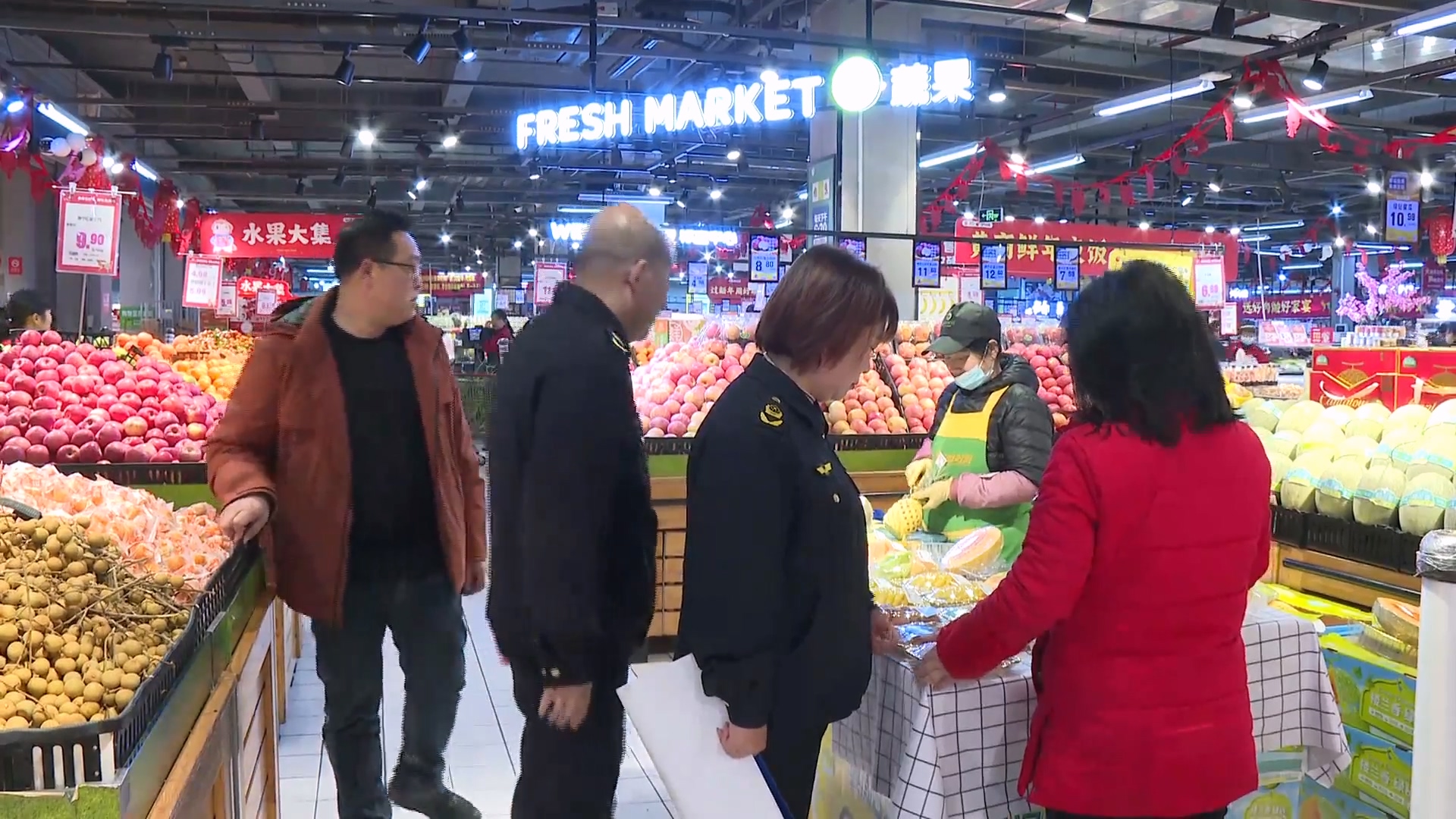 春节临近 记者探访城区物价