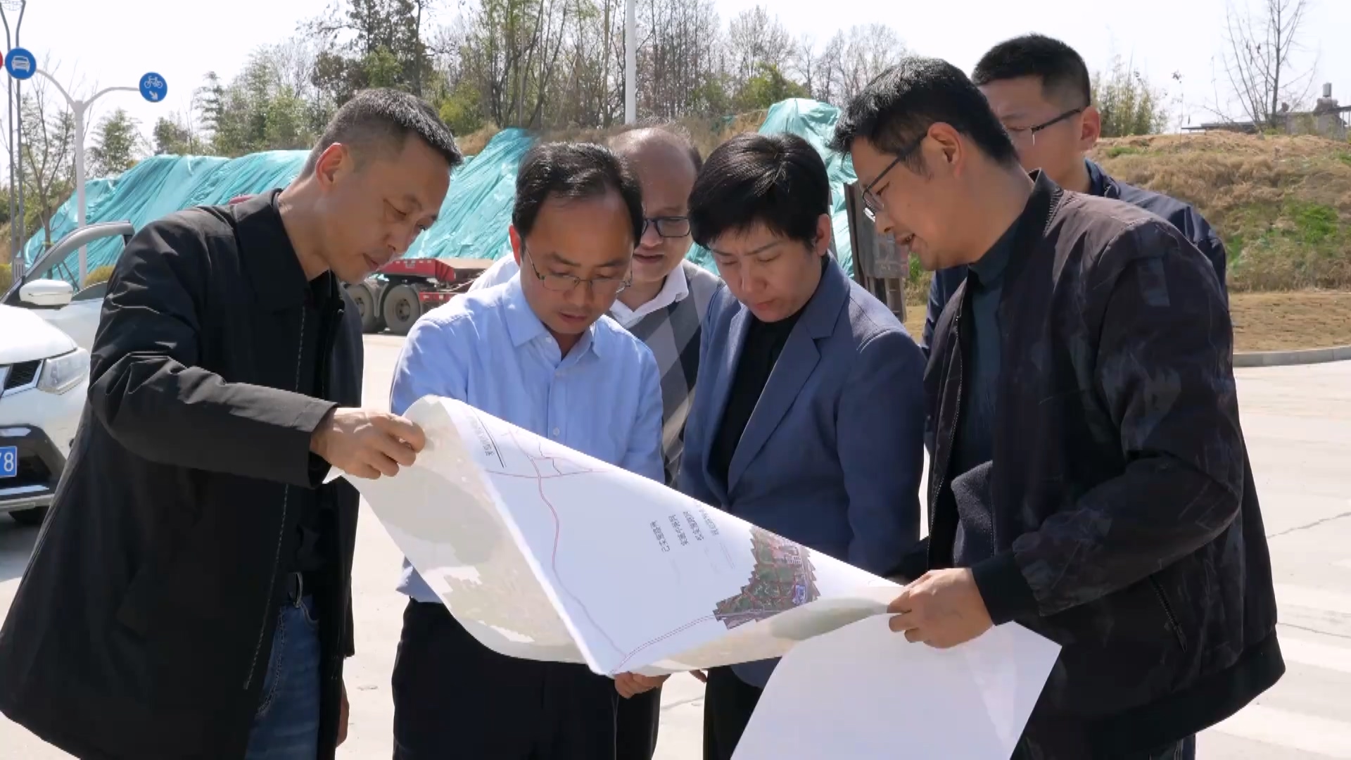 汪湘云调研督导重点项目及城区路网建设