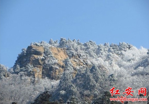 神奇古兵寨九焰山