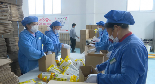 中国发展网3天销售5万单湖北阿帆食品24小时加班供货忙