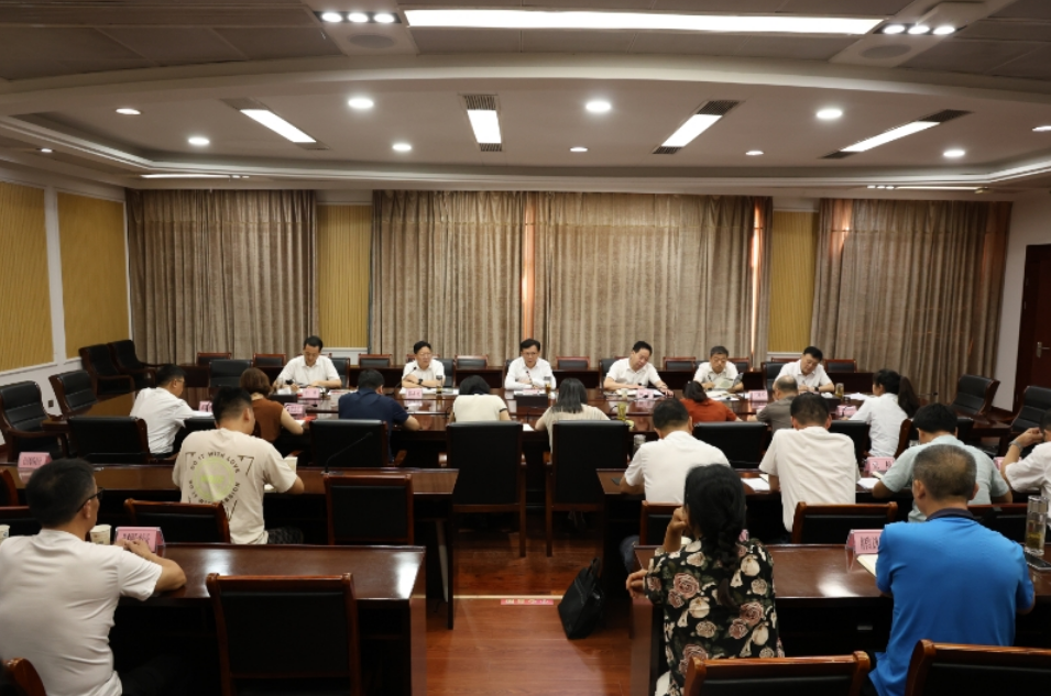 胡广与文旅市场主体（旅行社、研学机构）座谈