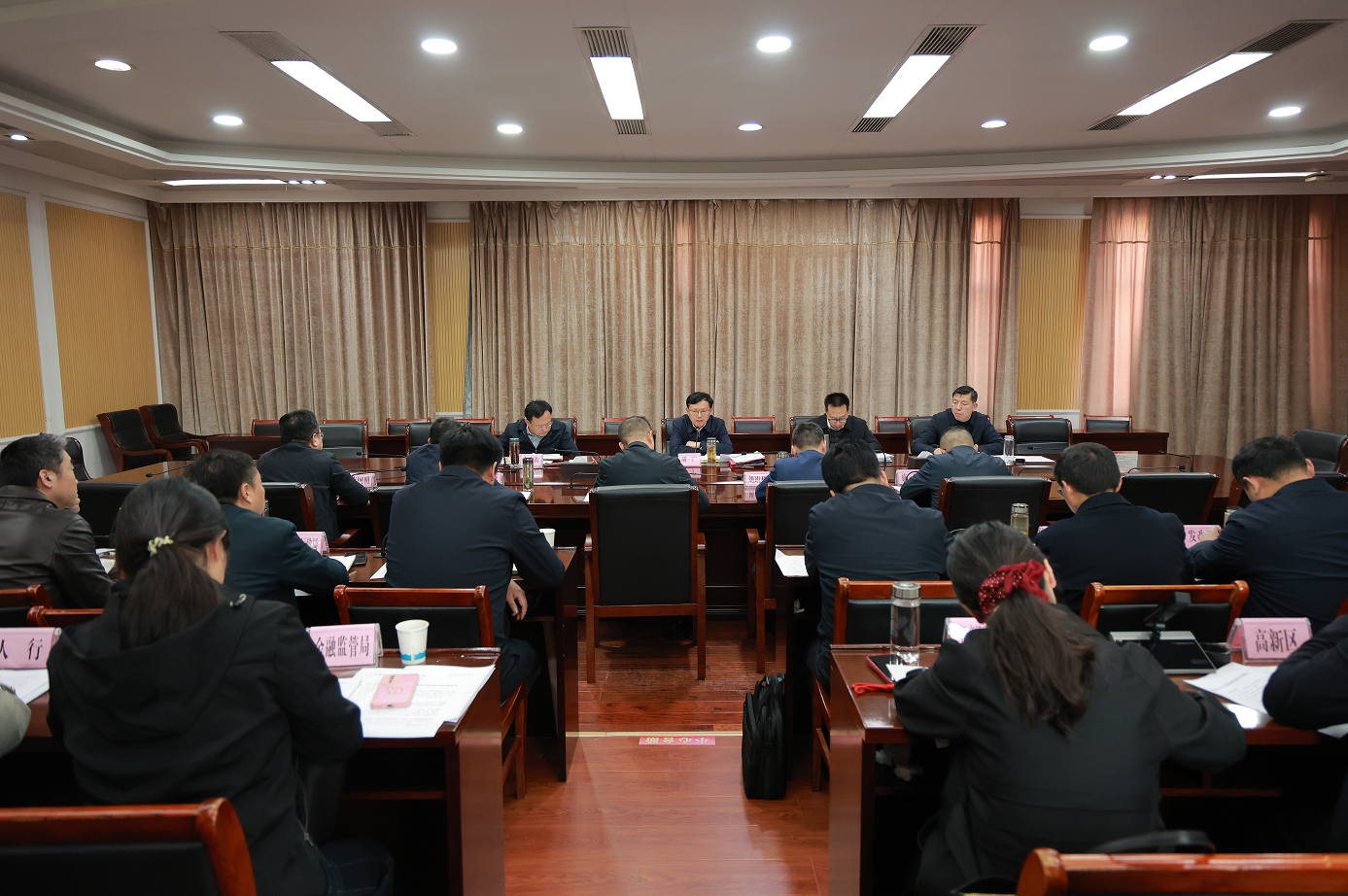 快讯：胡广主持召开红安县2026年“一季度”经济运行暨“...