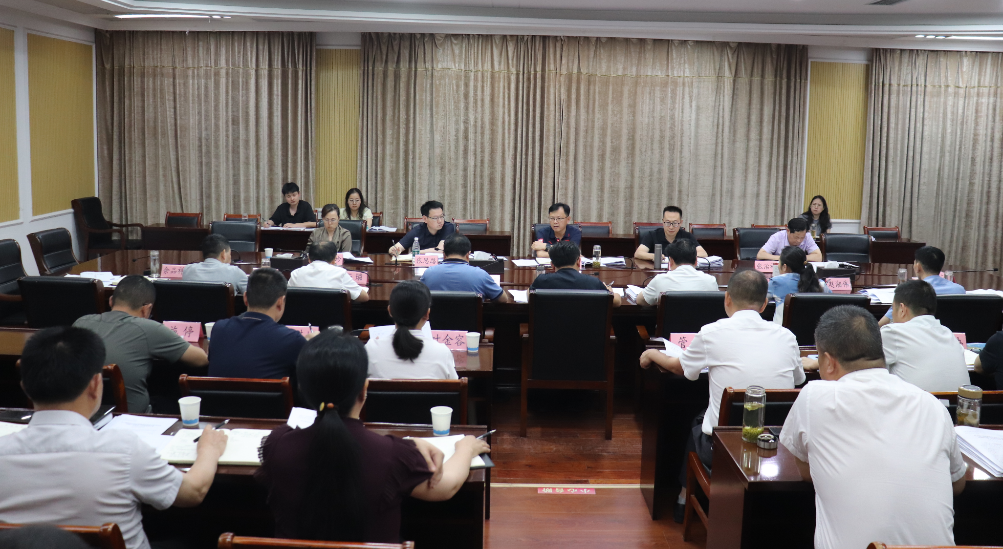 胡广主持召开第十五届县委常委会第148次（扩大）会议