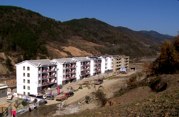 白鹤镇堰河村:创新产业发展模式 聚力脱贫攻坚_房县新闻网